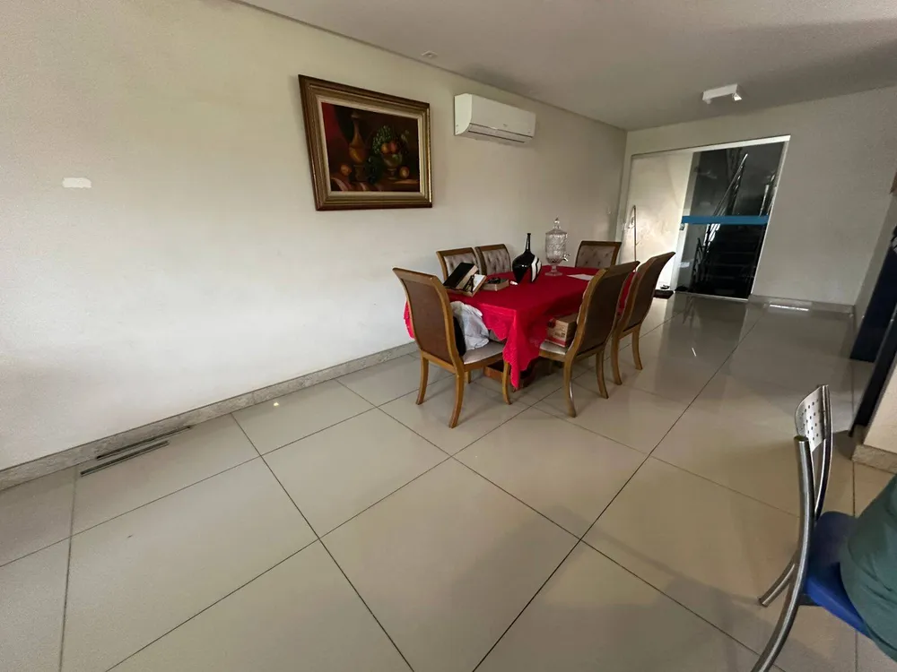 Casa, 3 quartos, 302 m² - Foto 2