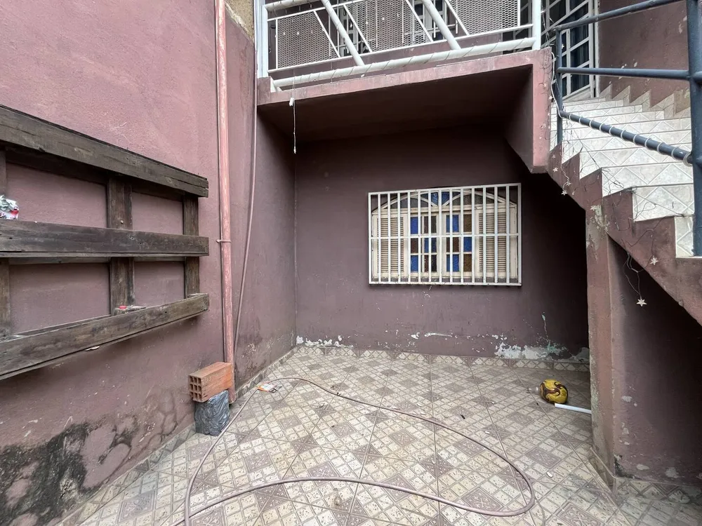 Casa, 3 quartos, 200 m² - Foto 9
