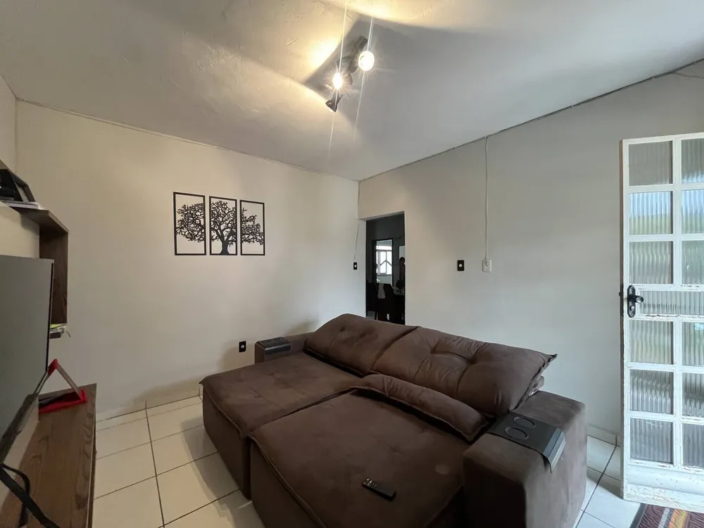 Casa, 3 quartos, 200 m² - Foto 1