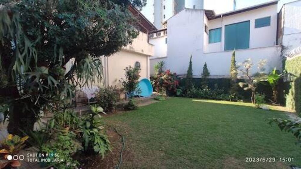 Casa à venda e aluguel com 3 quartos, 700m² - Foto 12