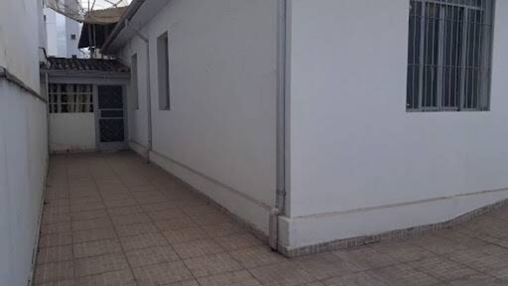 Casa à venda e aluguel com 3 quartos, 700m² - Foto 10