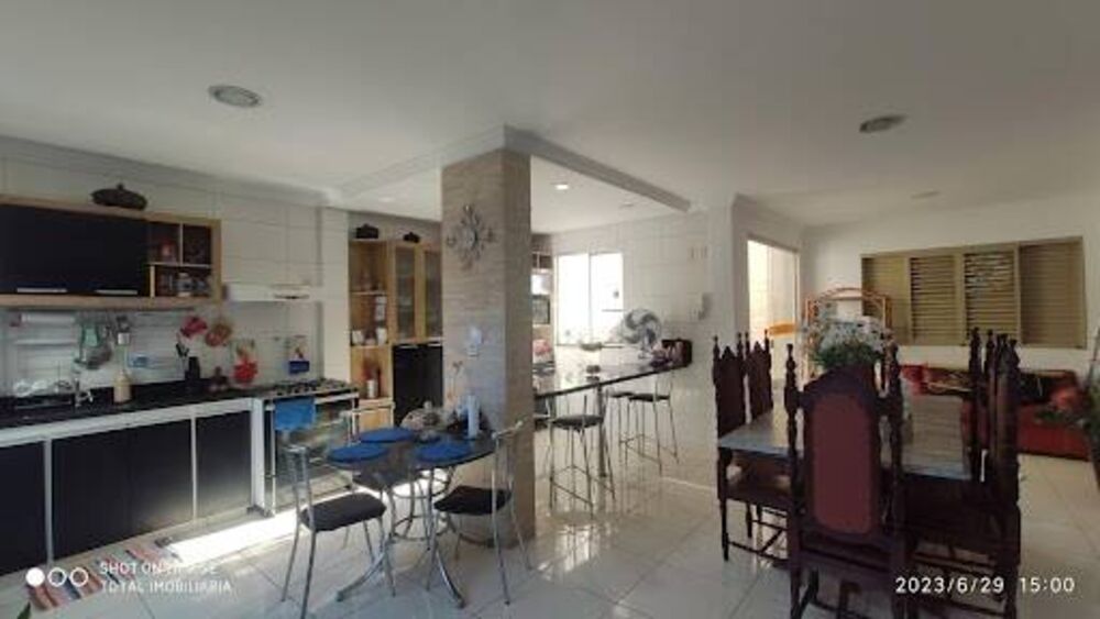 Casa à venda e aluguel com 3 quartos, 700m² - Foto 6