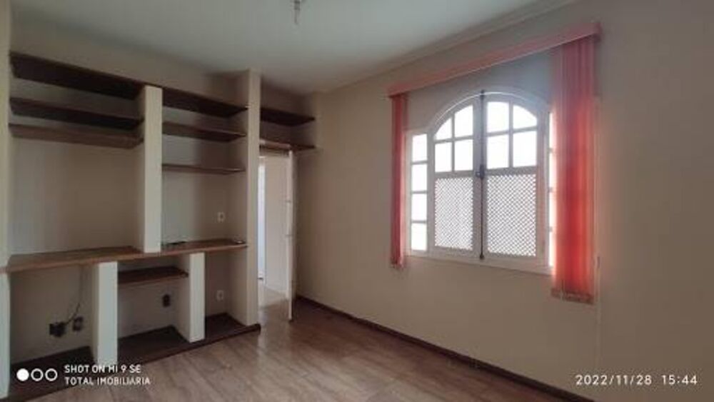 Casa, 4 quartos - Foto 1