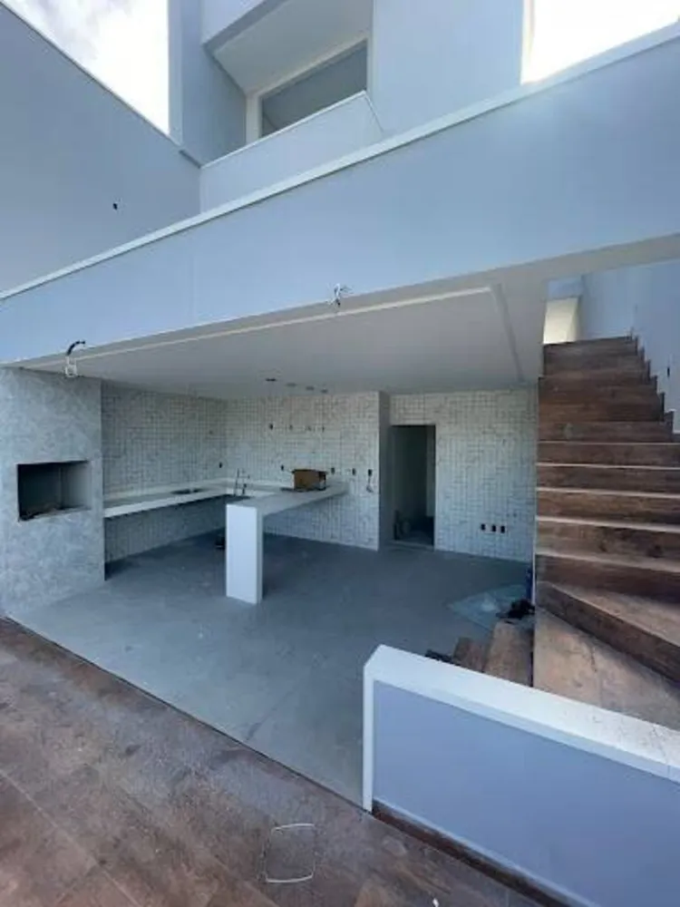 Casa, 3 quartos, 200 m² - Foto 2