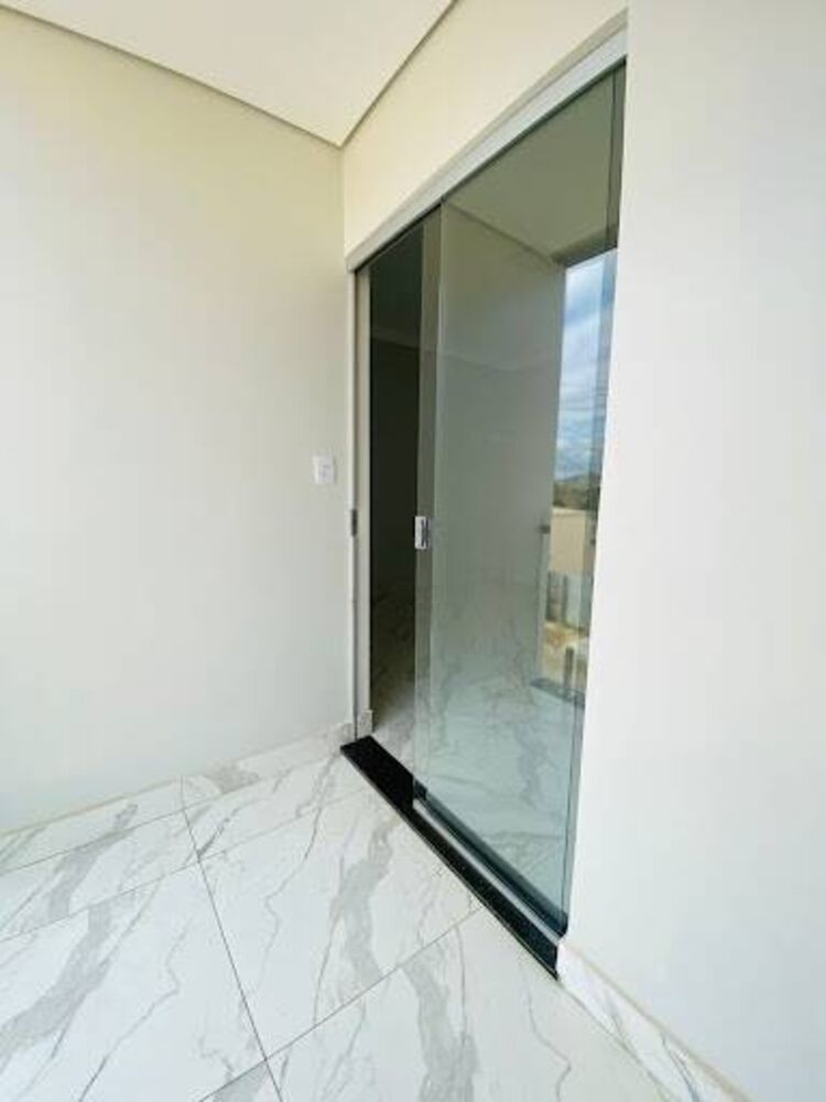 Casa à venda com 3 quartos, 250m² - Foto 6
