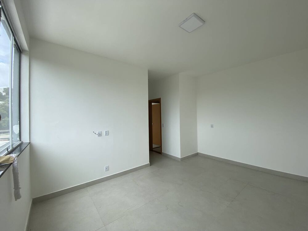 Casa à venda com 3 quartos, 131m² - Foto 4