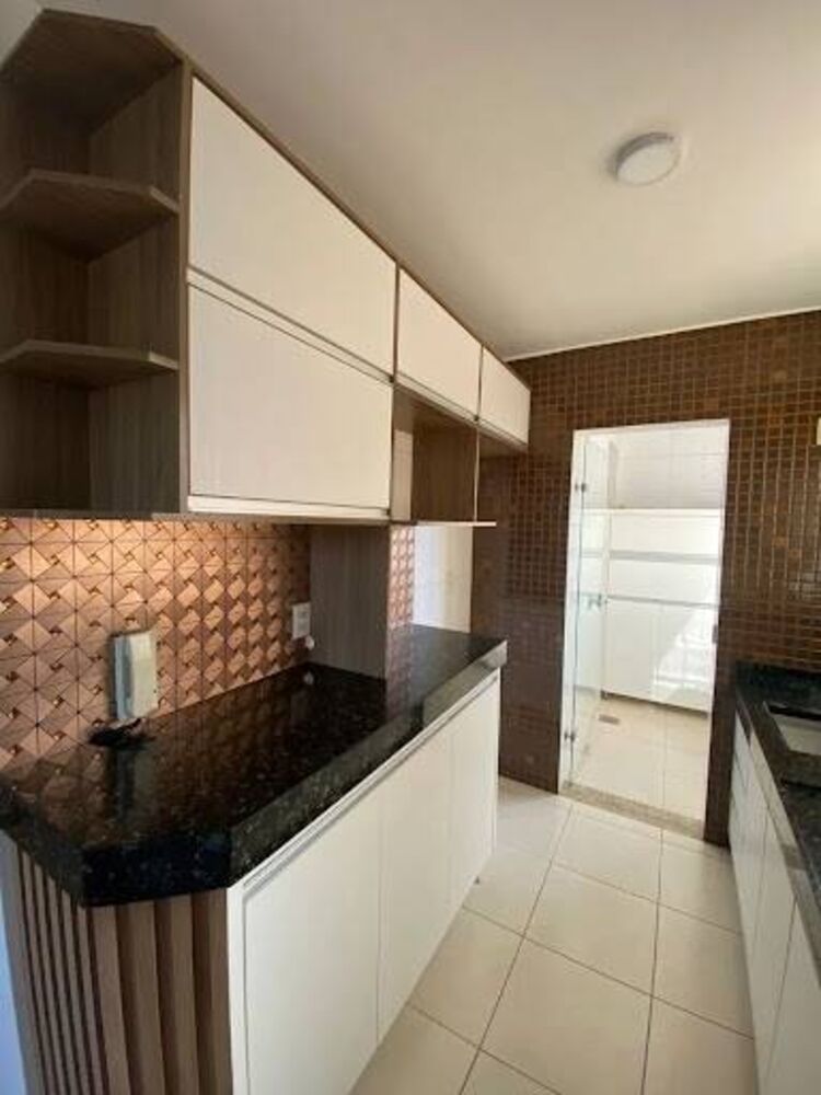 Apartamento à venda com 2 quartos, 68m² - Foto 1