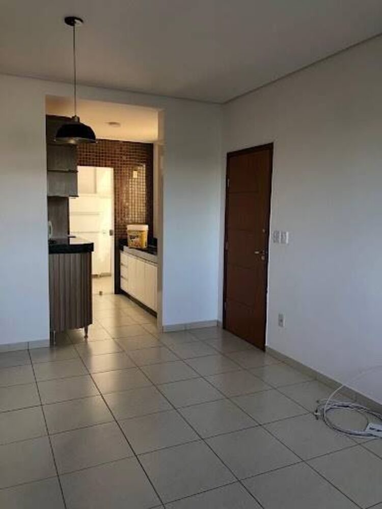 Apartamento à venda com 2 quartos, 68m² - Foto 4