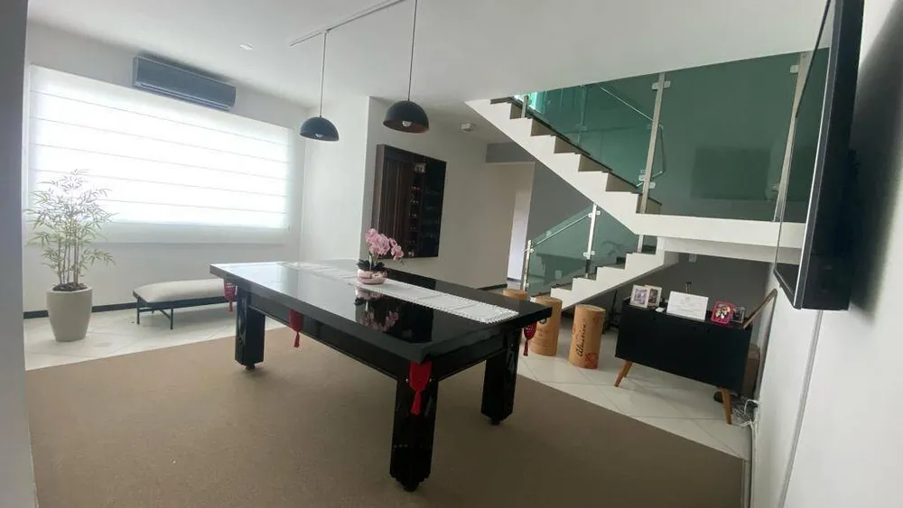 Apartamento, 4 quartos, 237 m² - Foto 1