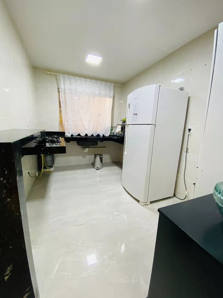 Casa à venda com 3 quartos, 122m² - Foto 2