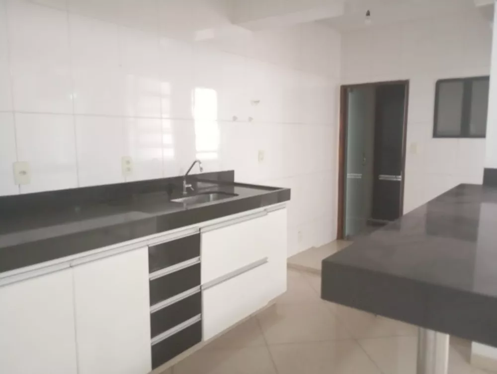 Apartamento à venda com 3 quartos - Foto 5