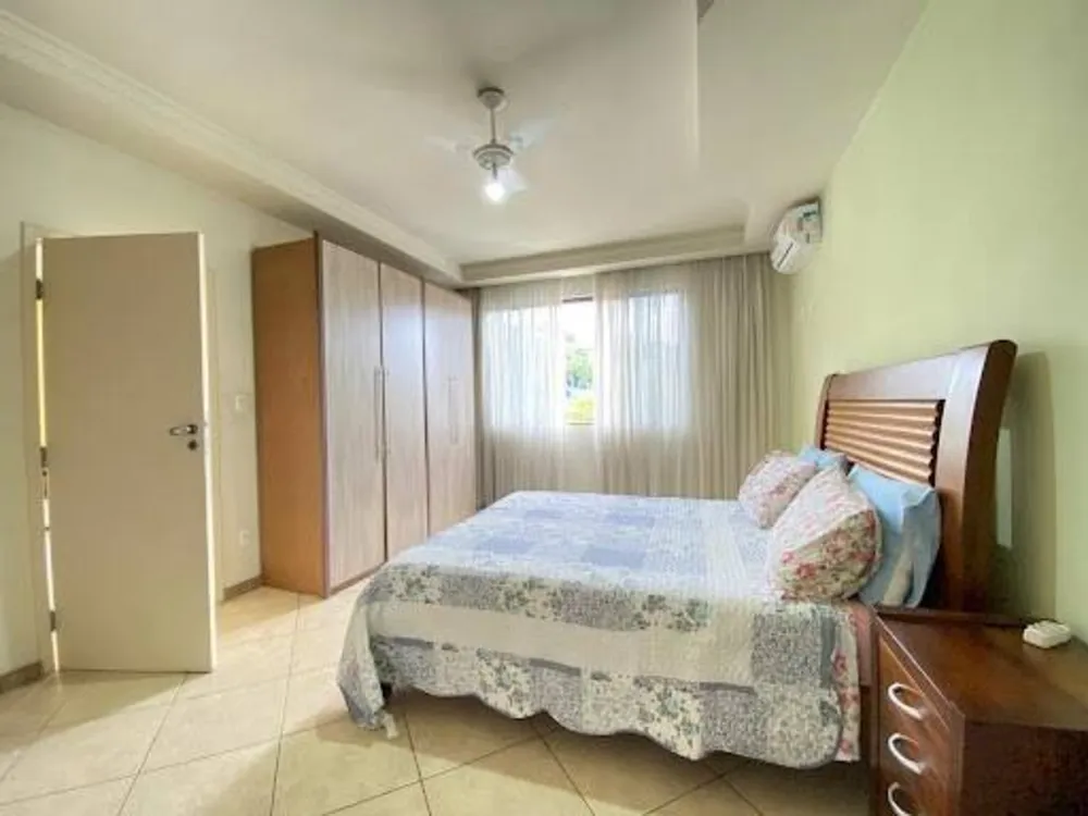 Casa, 3 quartos, 315 m² - Foto 3