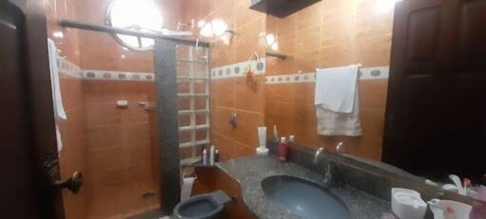 Casa à venda com 3 quartos, 217m² - Foto 3