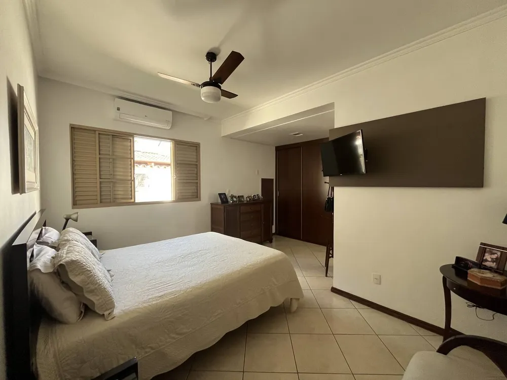 Casa, 3 quartos, 289 m² - Foto 3