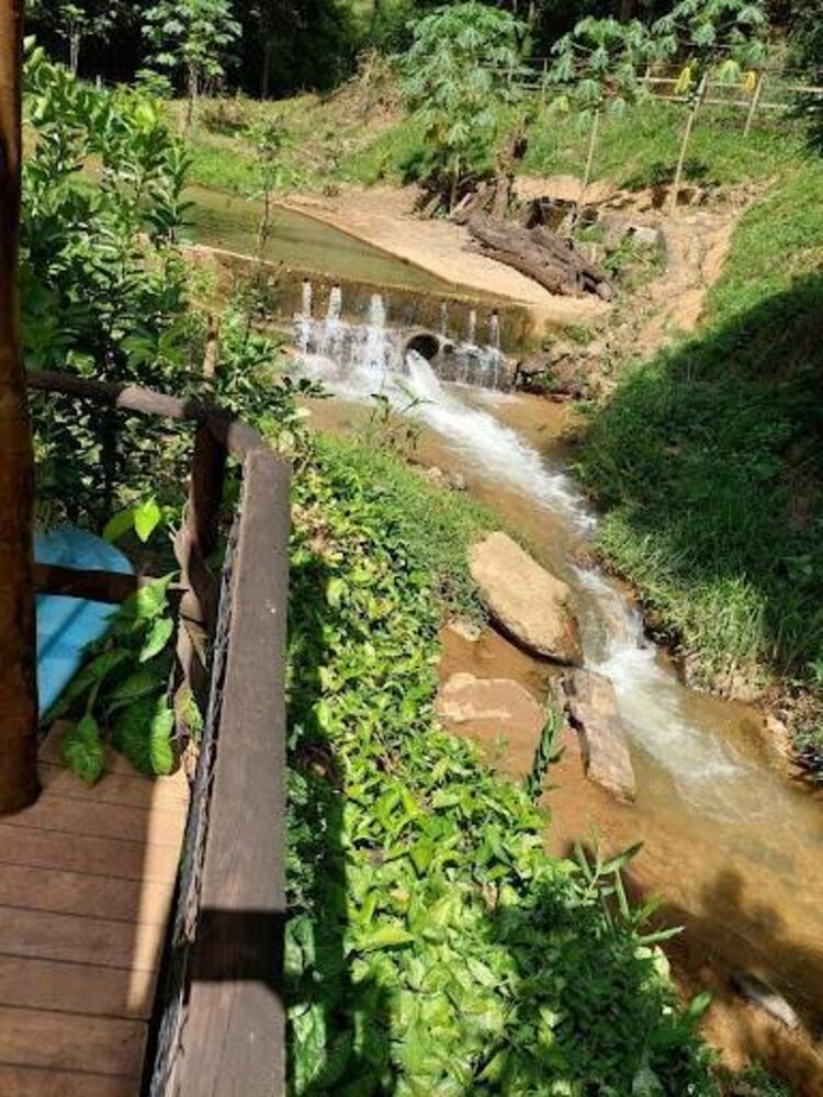 Chácara à venda com 5 quartos, 300m² - Foto 4