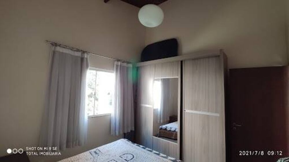 Casa, 3 quartos, 245 m² - Foto 1