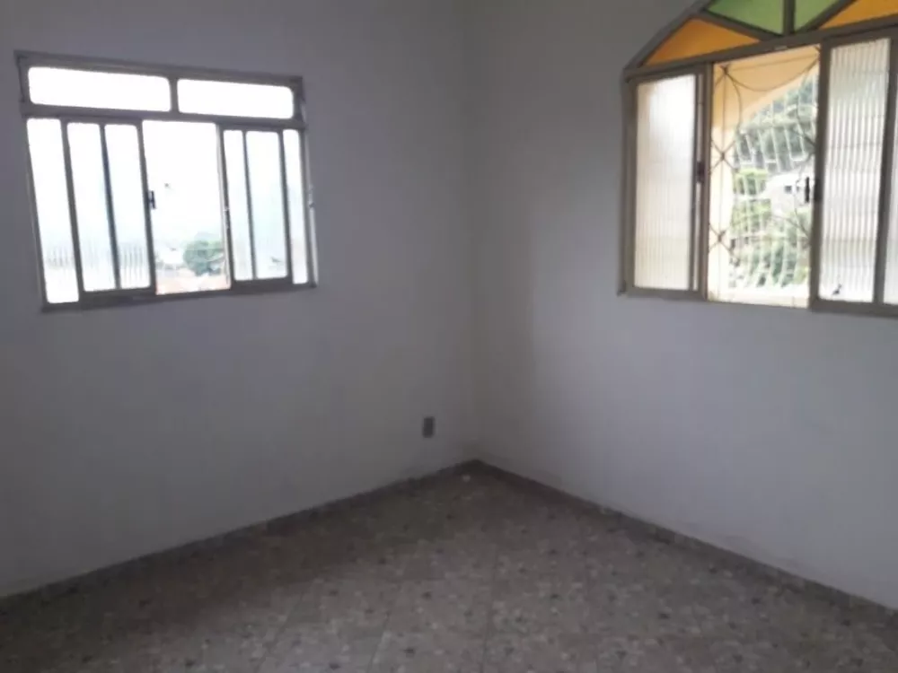 Casa à venda com 2 quartos, 140m² - Foto 6