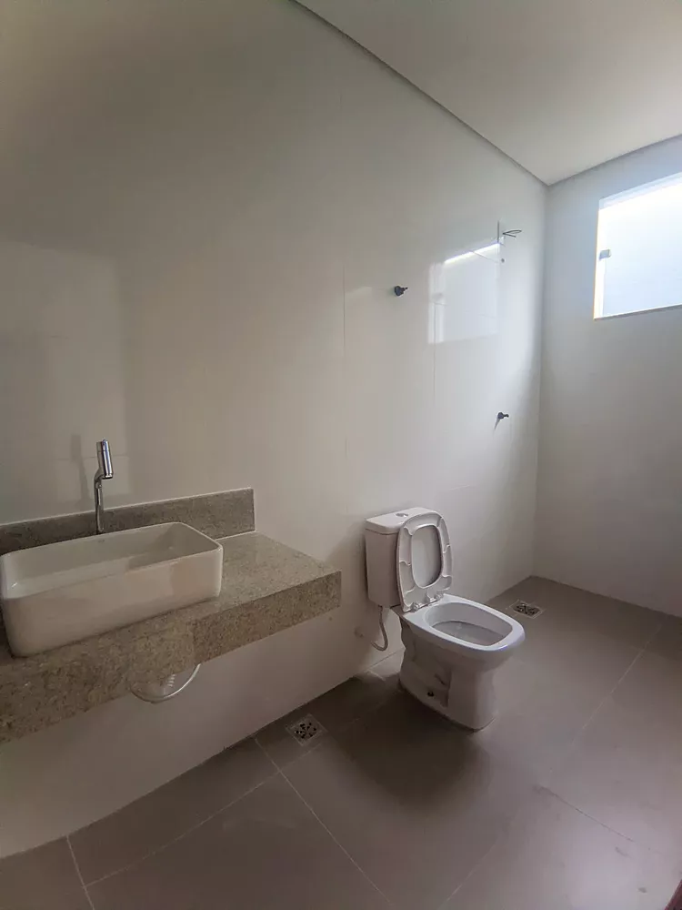 Casa à venda com 3 quartos, 200m² - Foto 14