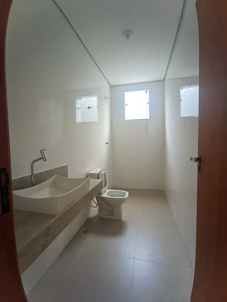 Casa à venda com 3 quartos, 200m² - Foto 10