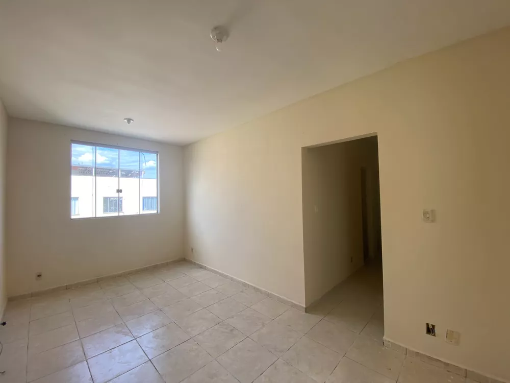 Apartamento à venda com 3 quartos, 69m² - Foto 2