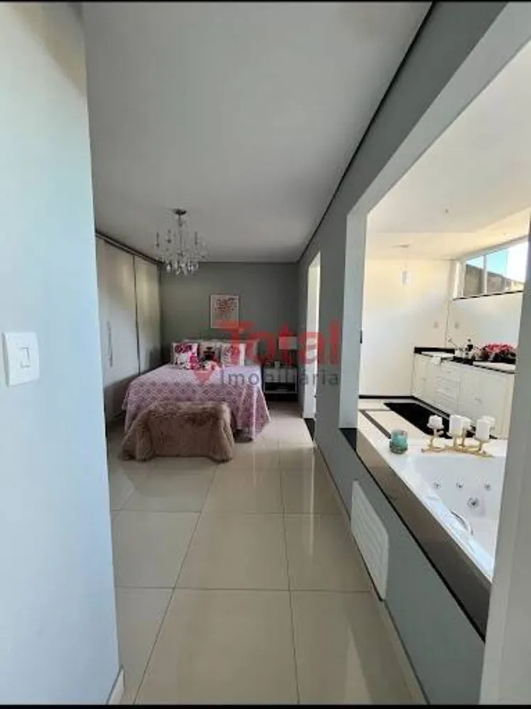 Casa, 5 quartos, 220 m² - Foto 4