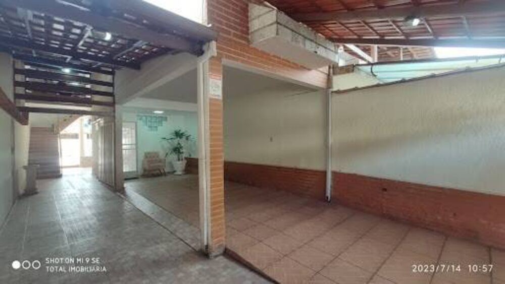 Casa à venda com 4 quartos, 489m² - Foto 3