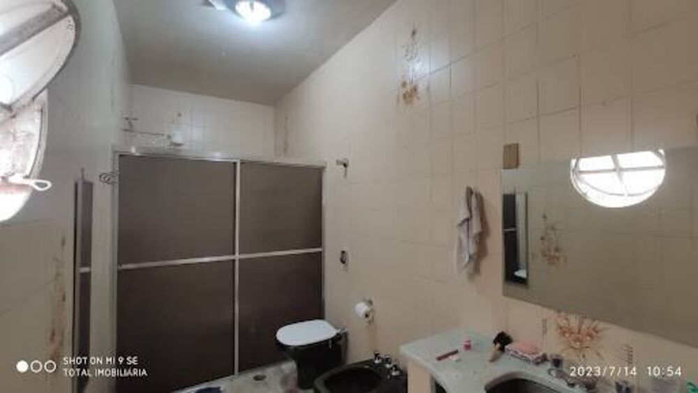 Casa à venda com 4 quartos, 489m² - Foto 2