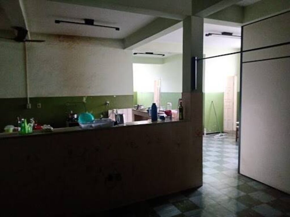 Prédio Inteiro à venda com 1 quarto, 270m² - Foto 2