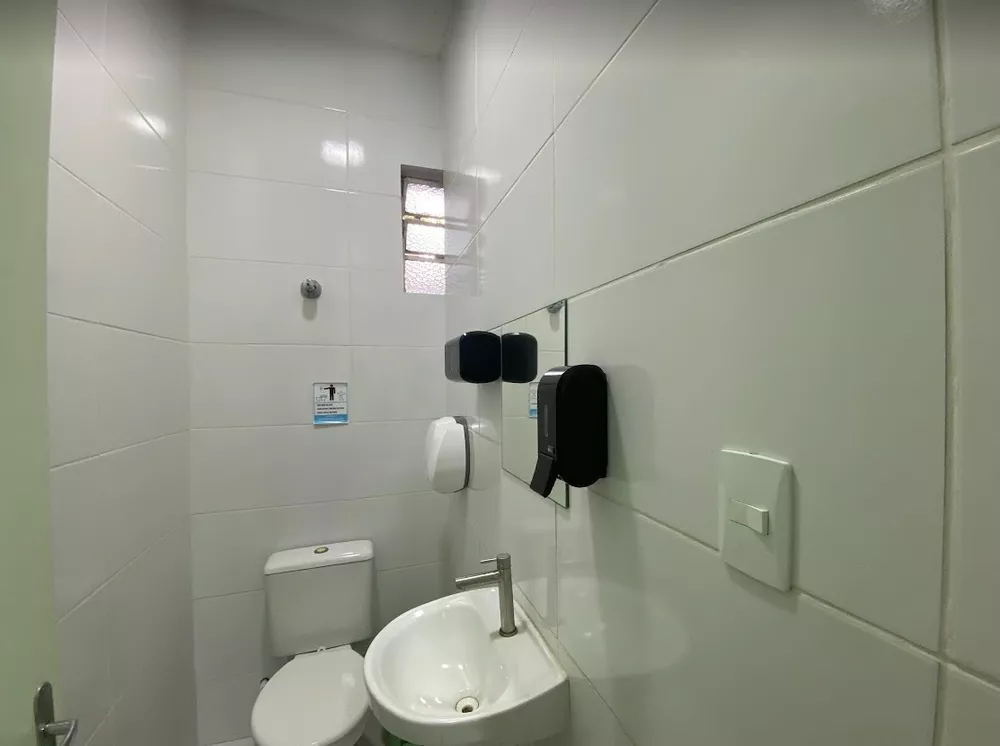 Casa à venda com 3 quartos, 100m² - Foto 4