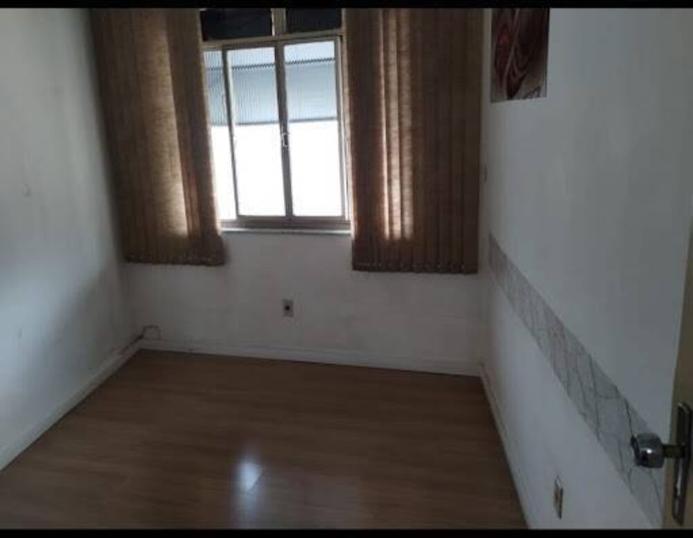 Apartamento à venda com 2 quartos, 80m² - Foto 2