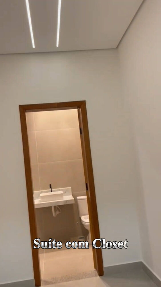 Casa à venda com 3 quartos, 267m² - Foto 9