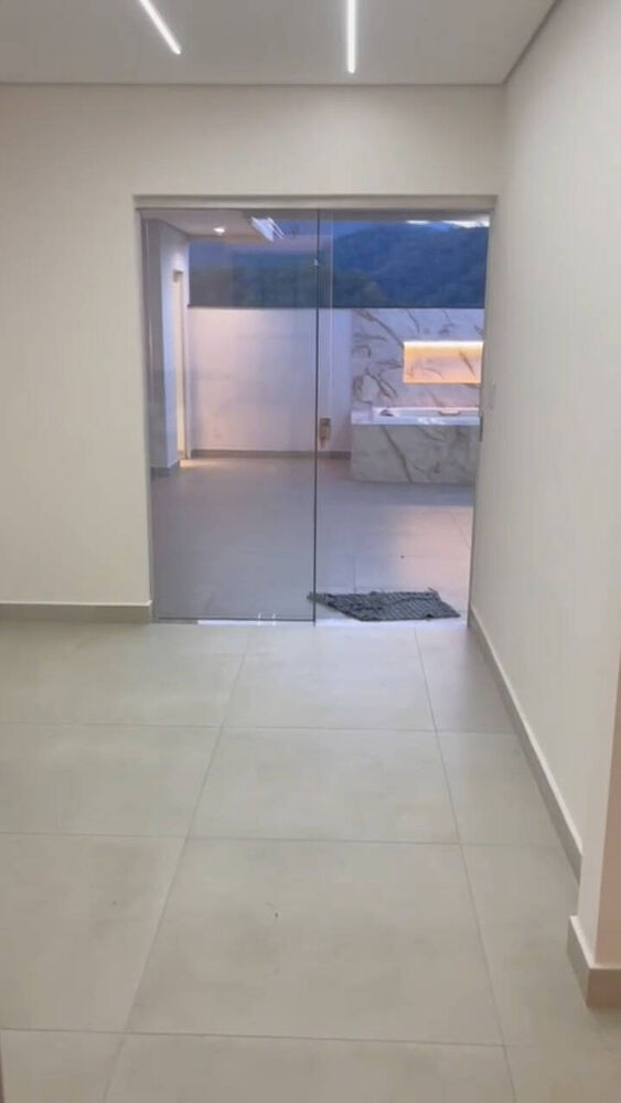 Casa à venda com 3 quartos, 267m² - Foto 11