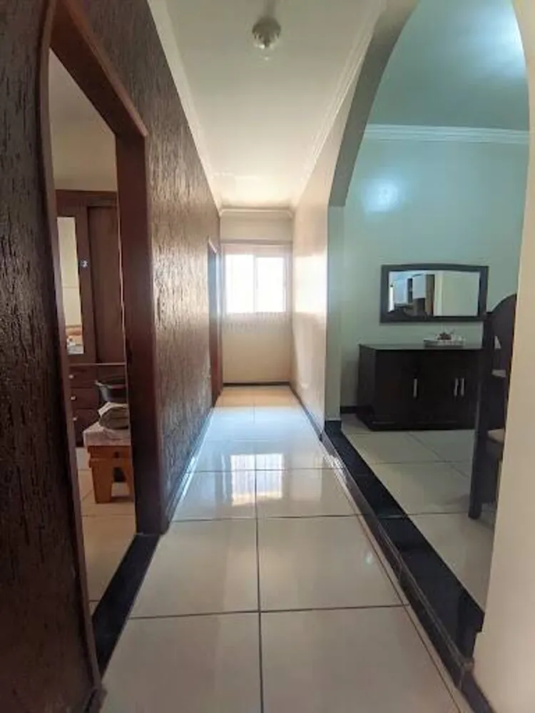 Casa, 5 quartos, 162 m² - Foto 4