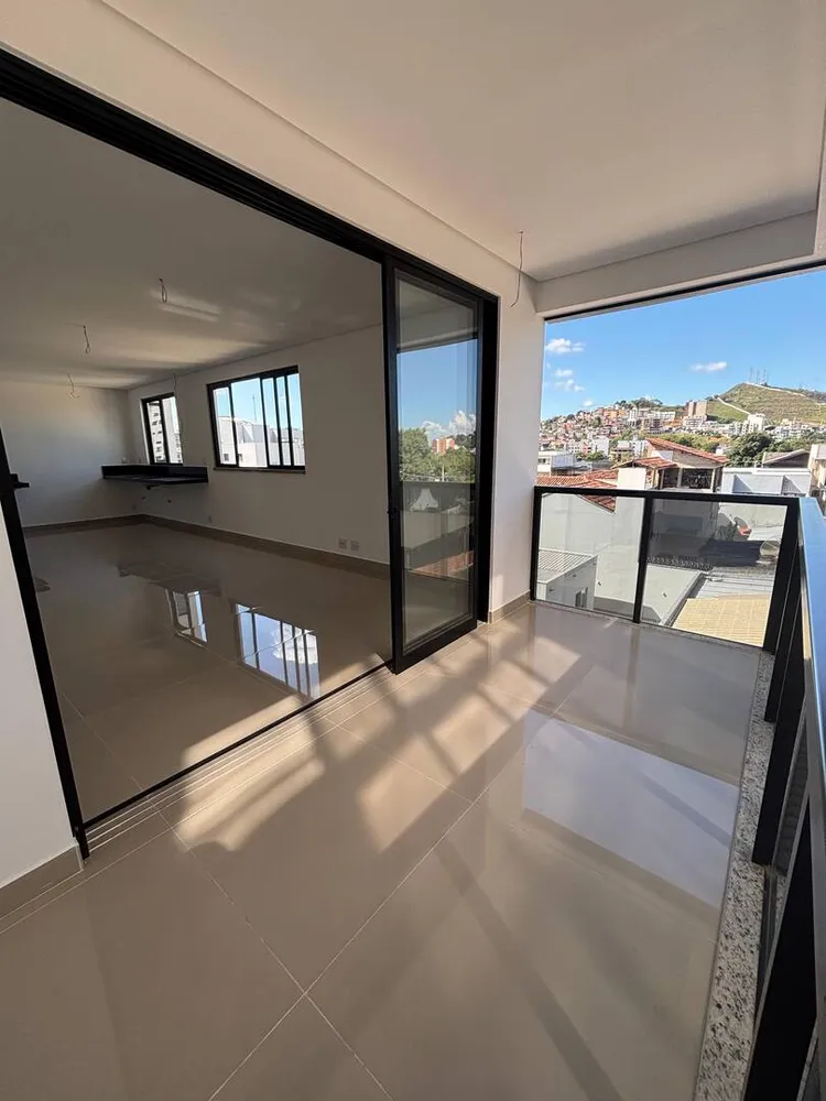 Apartamento, 3 quartos, 100 m² - Foto 2