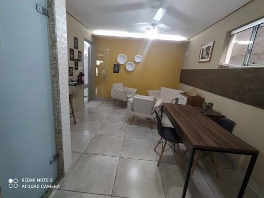 Casa à venda com 3 quartos - Foto 1