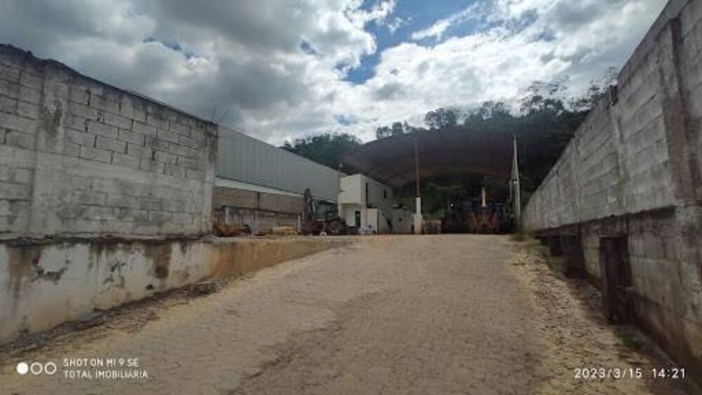 Depósito-Galpão-Armazém à venda com 2 quartos, 2000m² - Foto 3