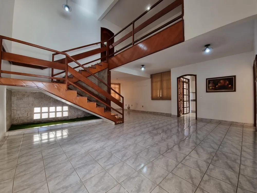 Sobrado, 4 quartos, 358 m² - Foto 1