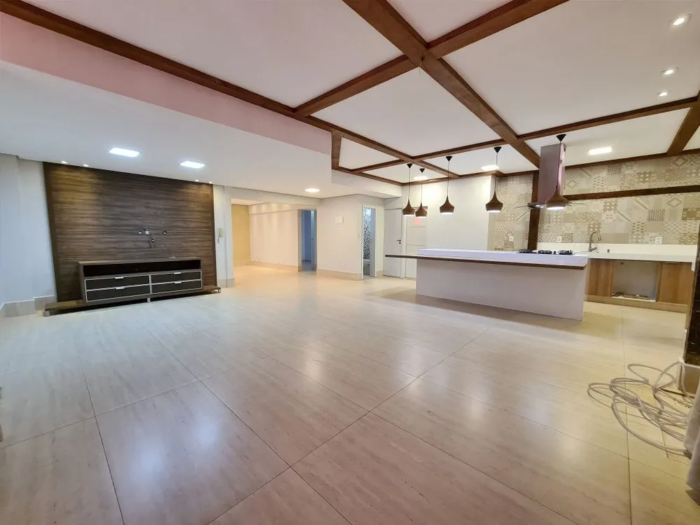 Cobertura, 4 quartos, 219 m² - Foto 4
