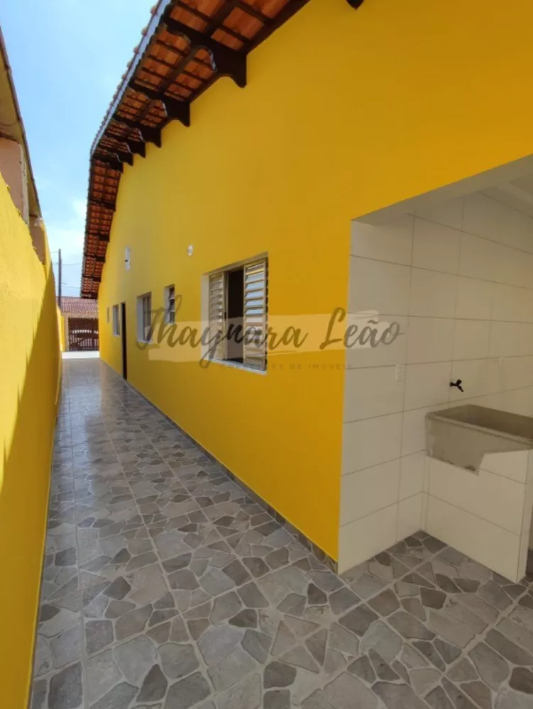 Casa à venda com 2 quartos, 65m² - Foto 4