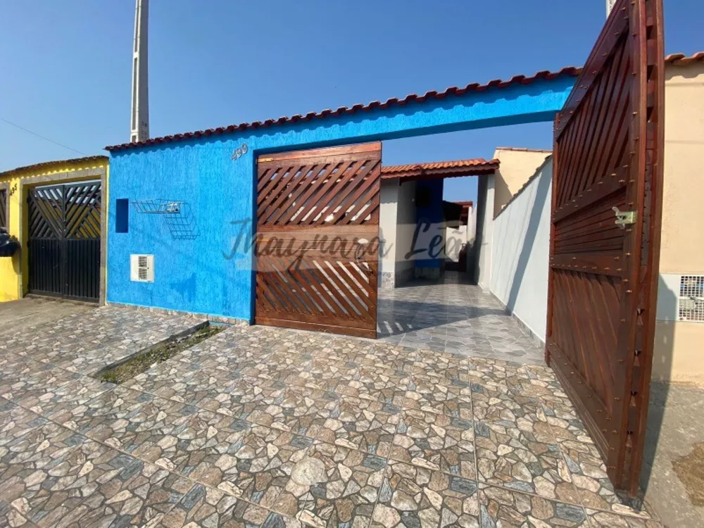 Casa à venda com 2 quartos, 70m² - Foto 3