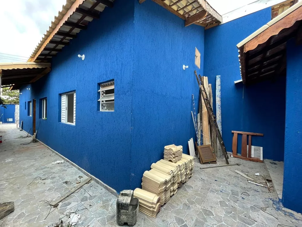 Casa à venda com 2 quartos, 60m² - Foto 4