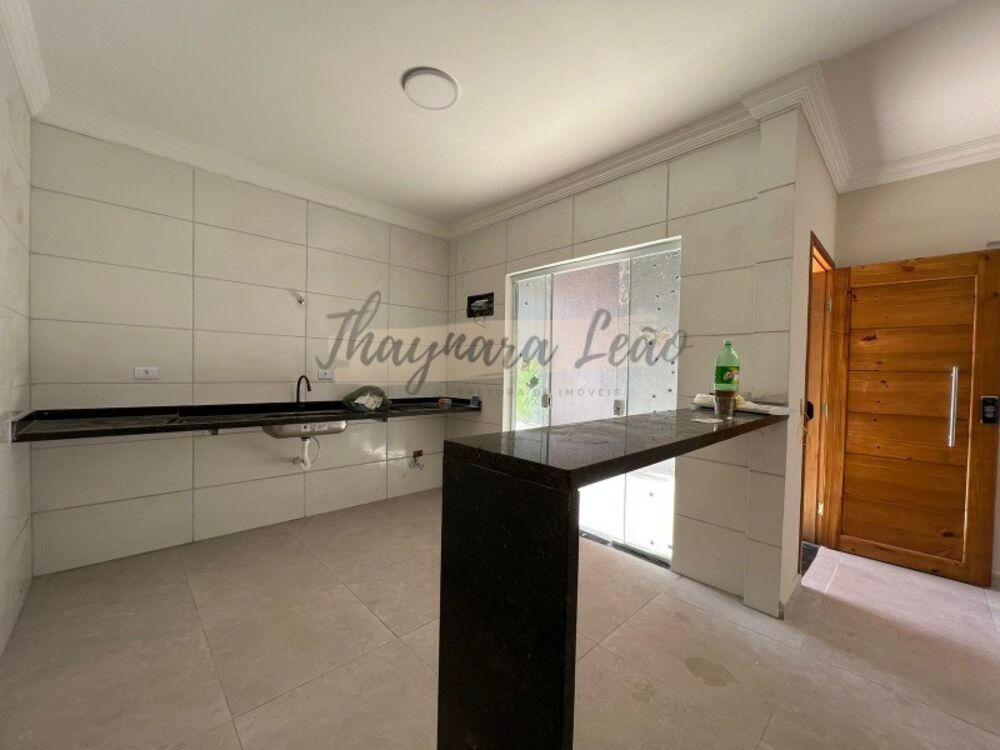 Casa à venda com 2 quartos, 62m² - Foto 1