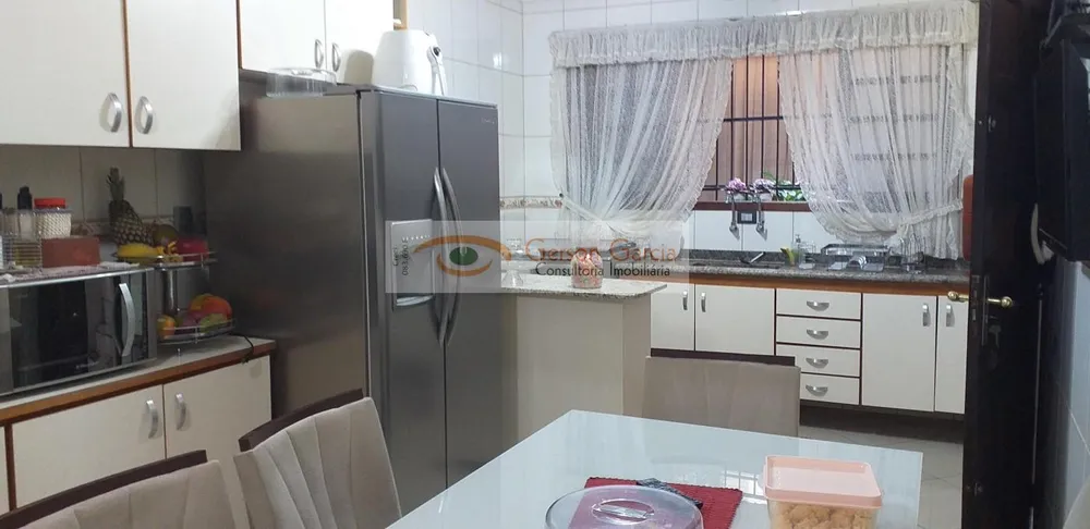 Sobrado, 3 quartos, 220 m² - Foto 2
