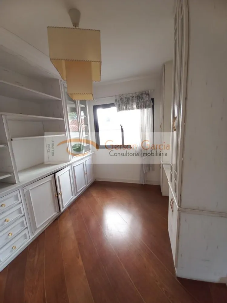 Apartamento, 3 quartos, 206 m² - Foto 2