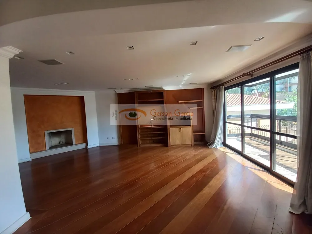 Apartamento, 3 quartos, 206 m² - Foto 1