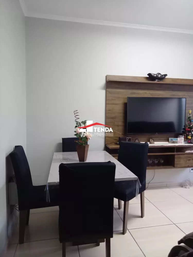 Casa à venda com 2 quartos, 96m² - Foto 2