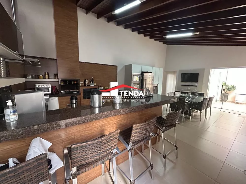 Casa, 4 quartos, 297 m² - Foto 3