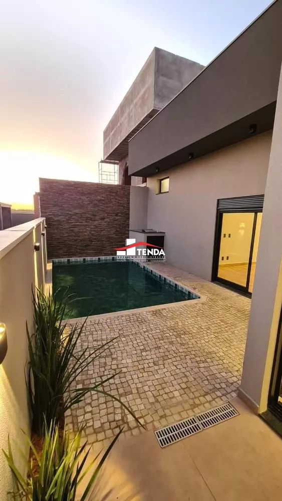 Casa de Condomínio à venda com 3 quartos, 223m² - Foto 3