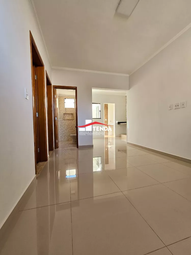 Apartamento à venda com 2 quartos, 70m² - Foto 3