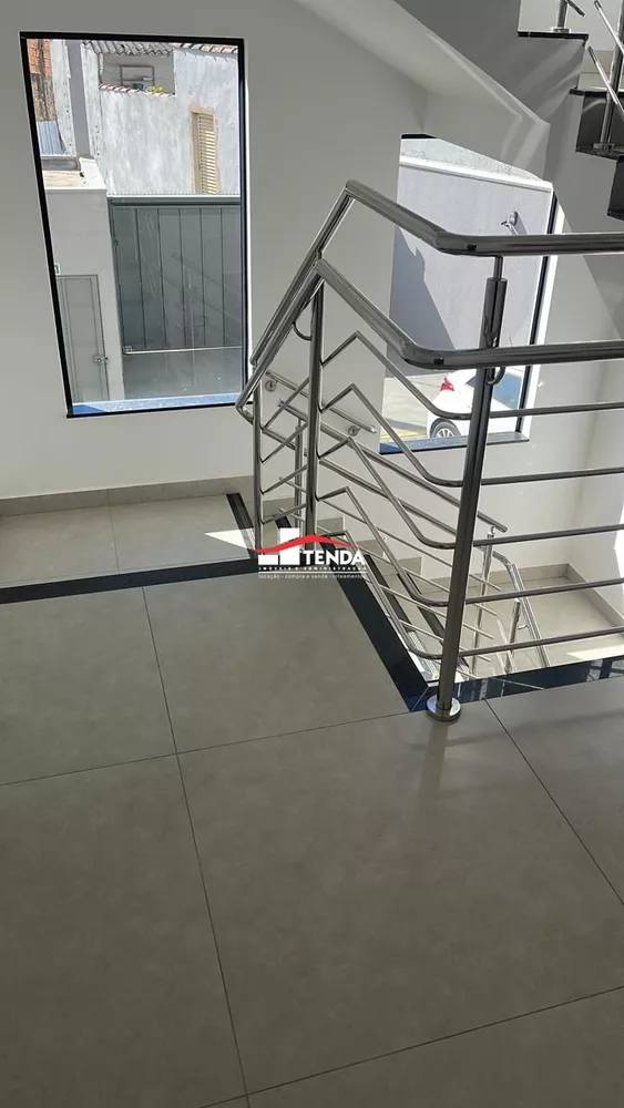 Apartamento à venda com 3 quartos, 134m² - Foto 2